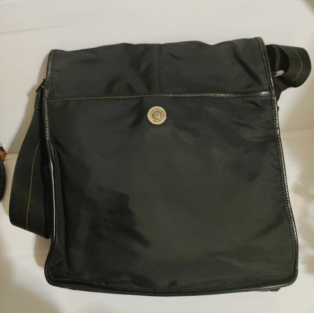 🗼RARE🗼Coach unisex black nylon messenger bag 5373